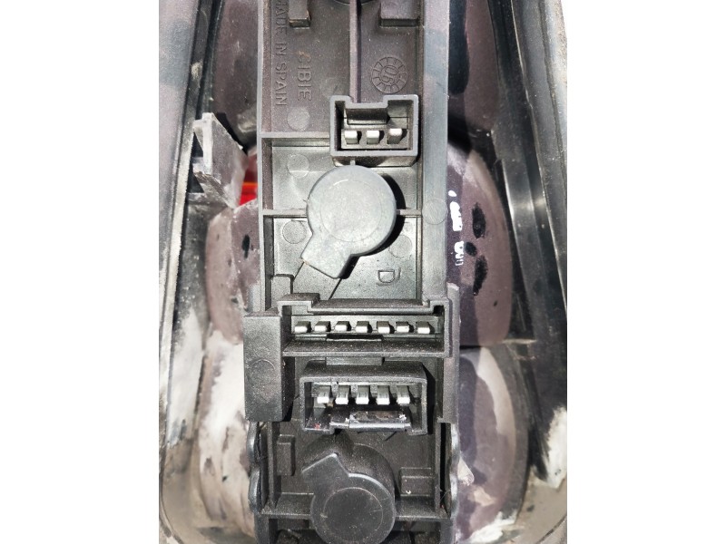 Recambio de piloto trasero derecho para citroen ax referencia OEM IAM   