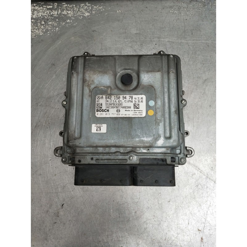 Recambio de centralita motor uce para mercedes clase m (w164) 320 cdi 4m edition 10 referencia OEM IAM 0281013757 A6421509478 53