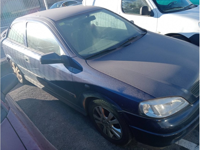 opel astra g berlina del año 2002