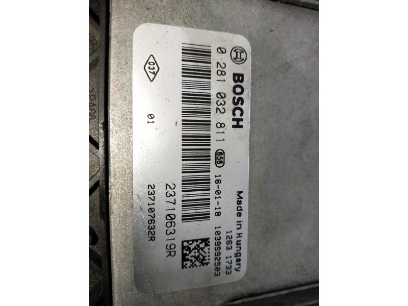 Recambio de centralita motor uce para renault clio iv referencia OEM IAM 0281032811  