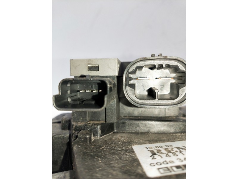 Recambio de electroventilador para renault clio iv referencia OEM IAM 214818009R  
