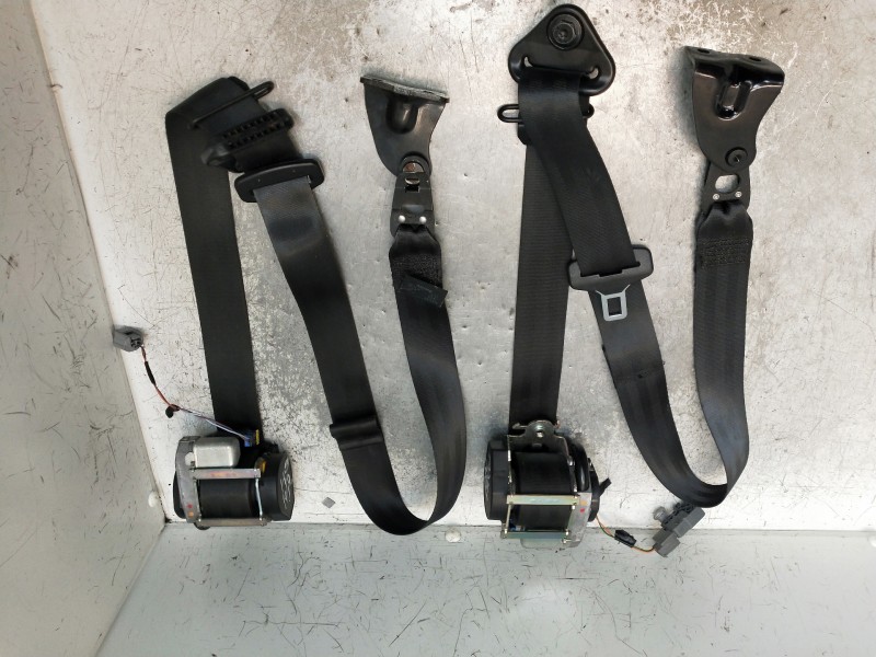 Recambio de juego cinturones delantero para renault clio iv referencia OEM IAM 868856883R 868840454R 