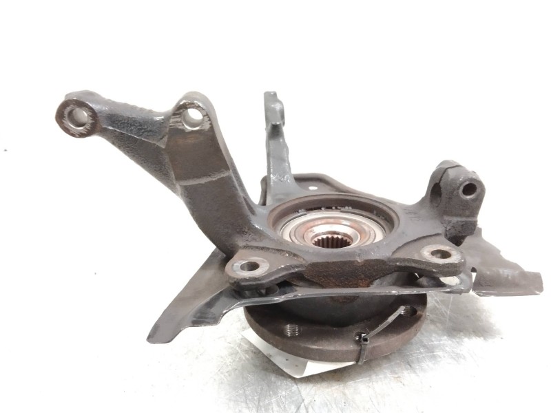 Recambio de mangueta delantera derecha para lancia lancia y 1.4 ls referencia OEM IAM   