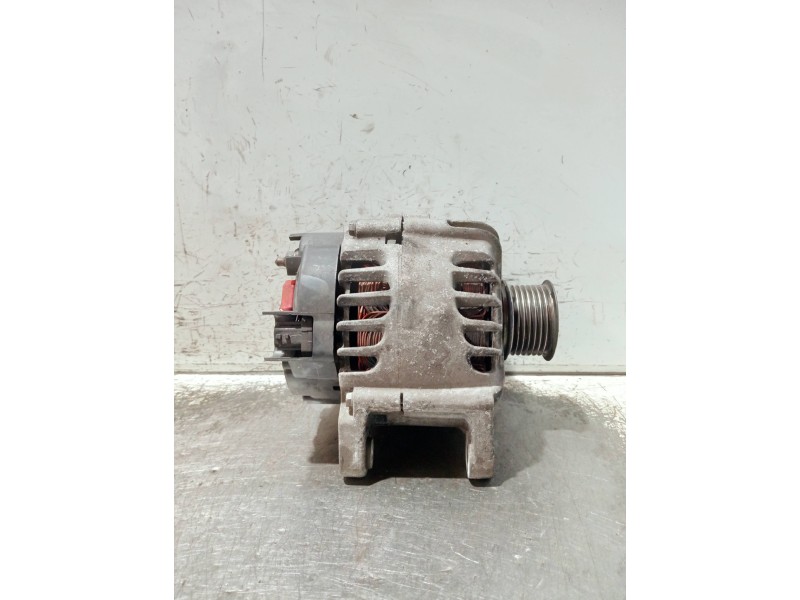 Recambio de alternador para renault megane iii berlina 5 p referencia OEM IAM 8200757870A 2605419B TG12C062