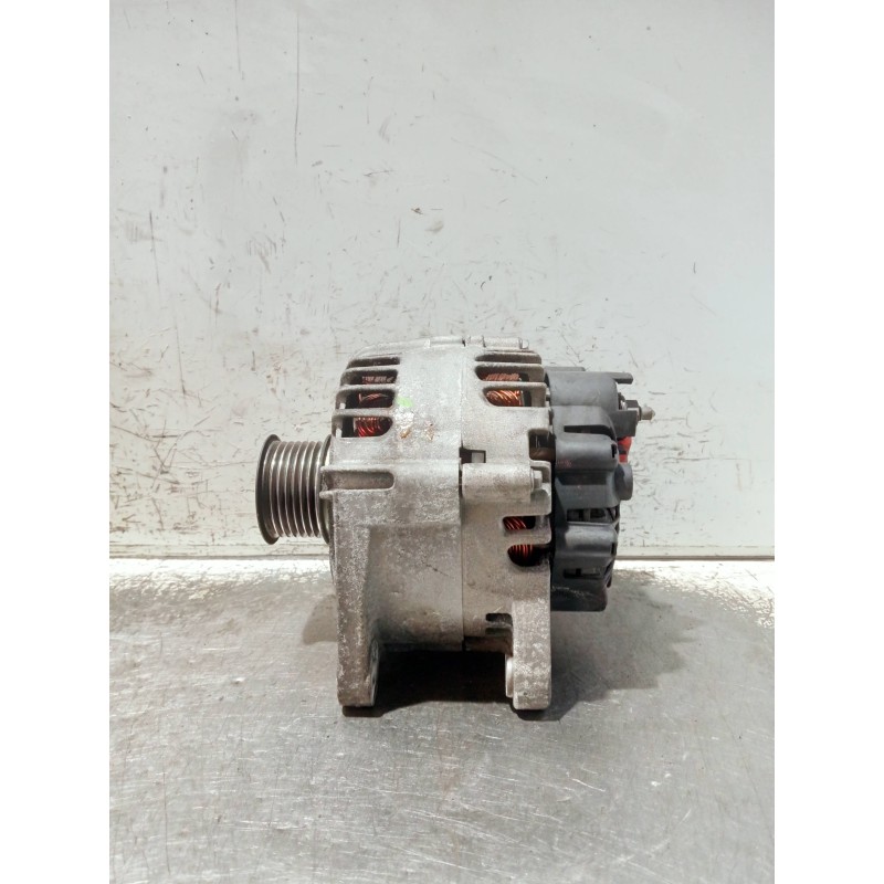 Recambio de alternador para renault megane iii berlina 5 p referencia OEM IAM 8200757870A 2605419B TG12C062