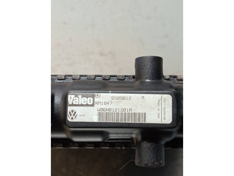 Recambio de radiador agua para volkswagen polo berlina (6n2) referencia OEM IAM W06N0121201A 850981Z 