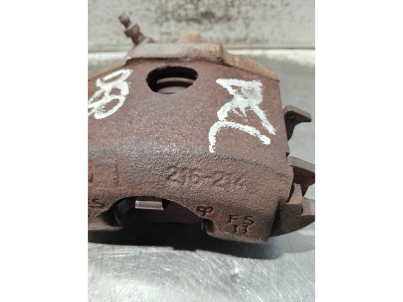 Recambio de pinza freno delantera derecha para volkswagen polo berlina (6n2) referencia OEM IAM 216214  