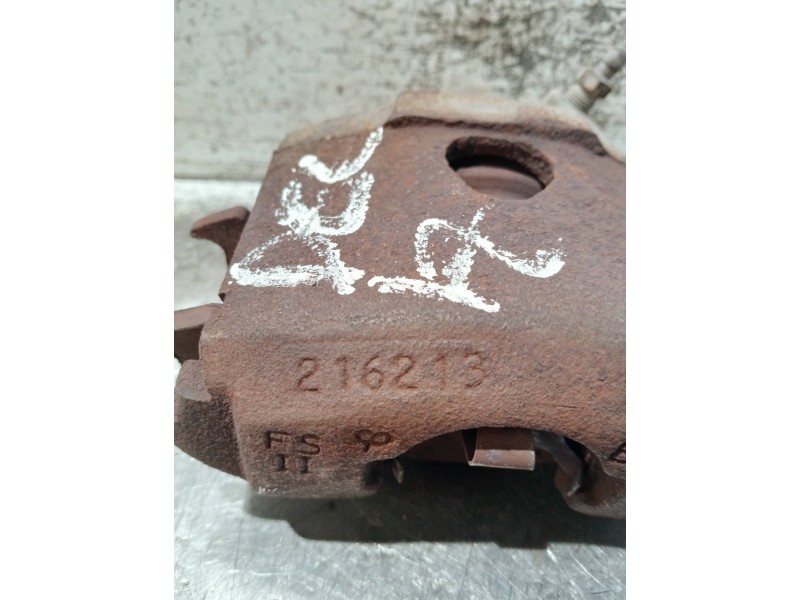 Recambio de pinza freno delantera izquierda para volkswagen polo berlina (6n2) referencia OEM IAM 216213  
