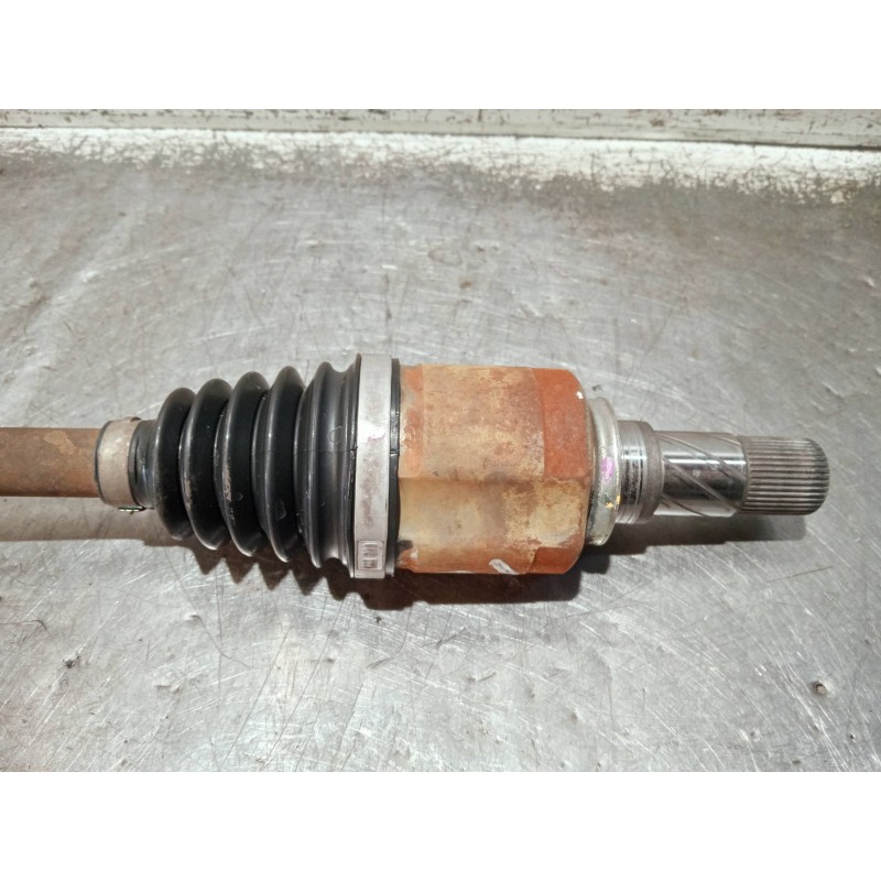 Recambio de transmision delantera izquierda para renault megane iii berlina 5 p referencia OEM IAM 8200725510 BJ95LBC17 