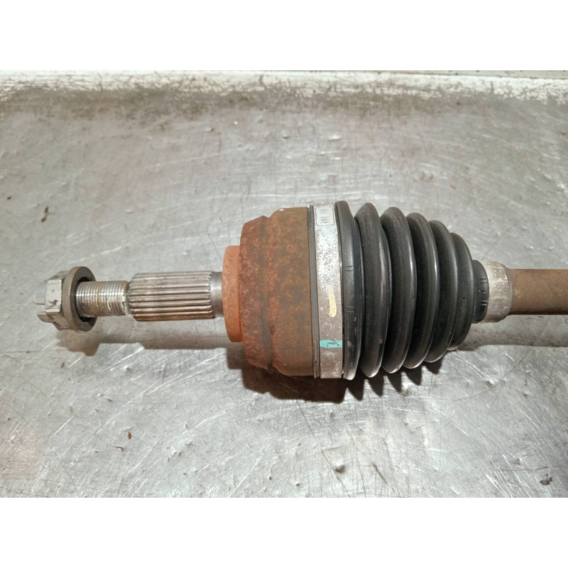 Recambio de transmision delantera izquierda para renault megane iii berlina 5 p referencia OEM IAM 8200725510 BJ95LBC17 