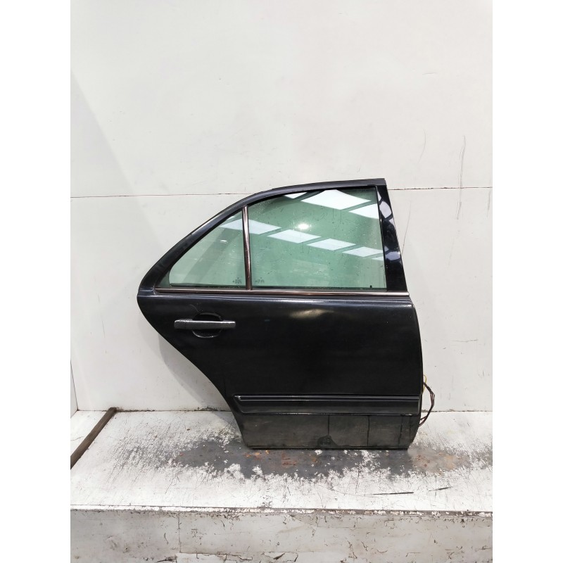 Recambio de puerta trasera derecha para mercedes clase e (w210) berlina diesel referencia OEM IAM   4P