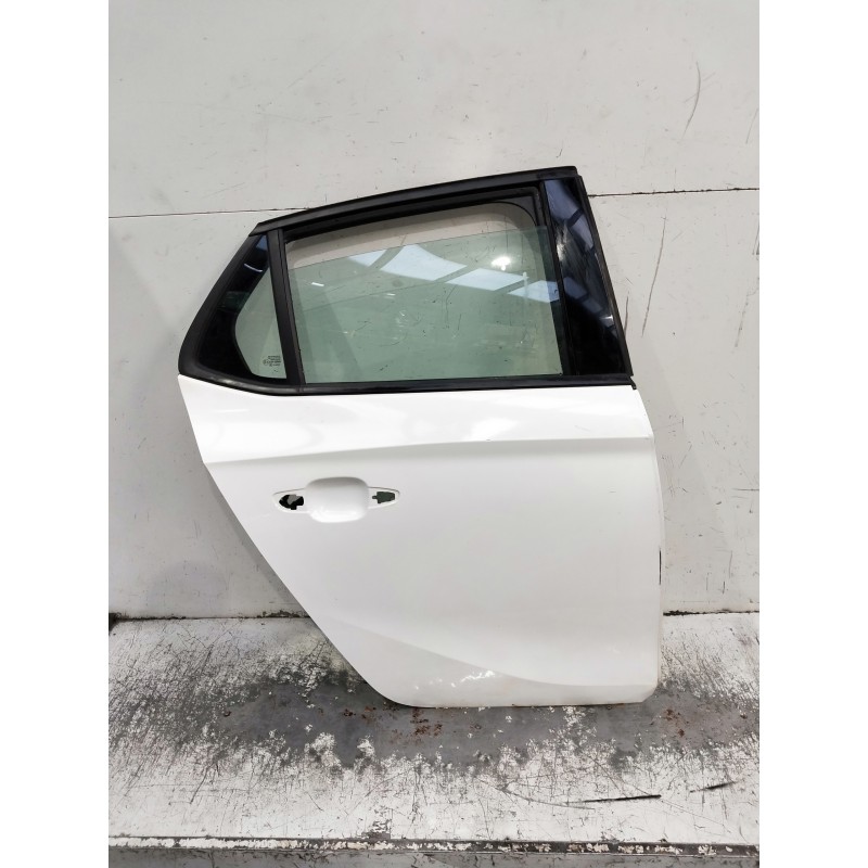 Recambio de puerta trasera derecha para opel corsa f referencia OEM IAM  OJO VER FOTOS 5P