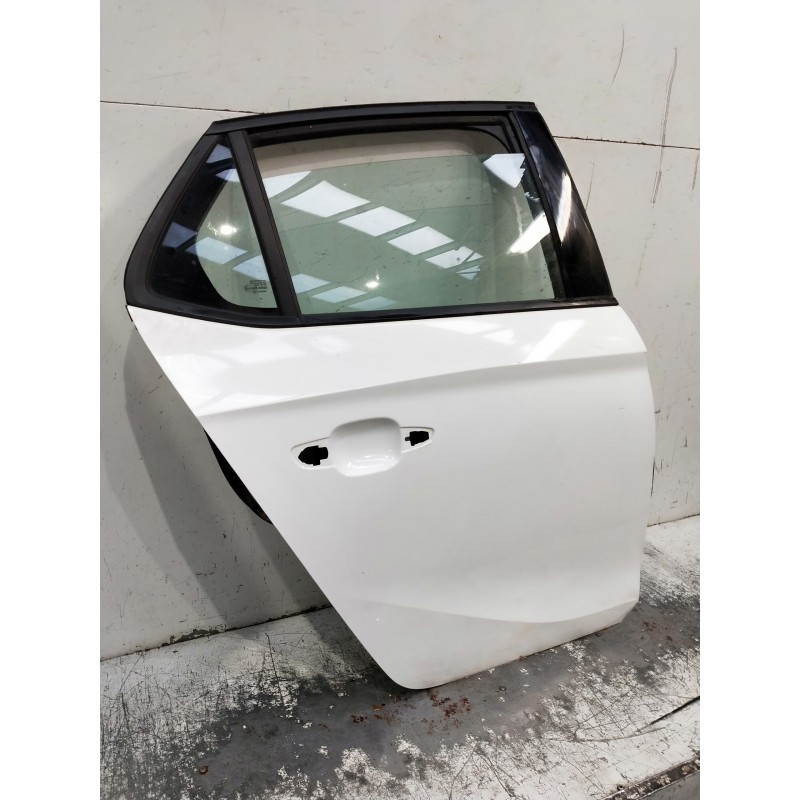 Recambio de puerta trasera derecha para opel corsa f referencia OEM IAM  OJO VER FOTOS 5P