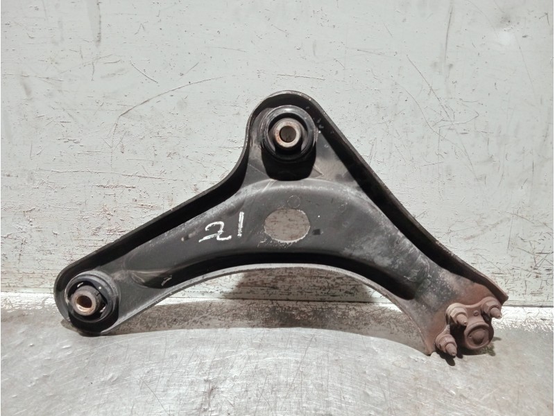 Recambio de brazo suspension inferior delantero izquierdo para citroen c3 referencia OEM IAM   