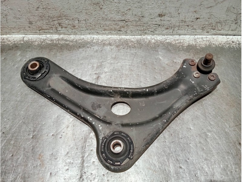 Recambio de brazo suspension inferior delantero izquierdo para citroen c3 referencia OEM IAM   