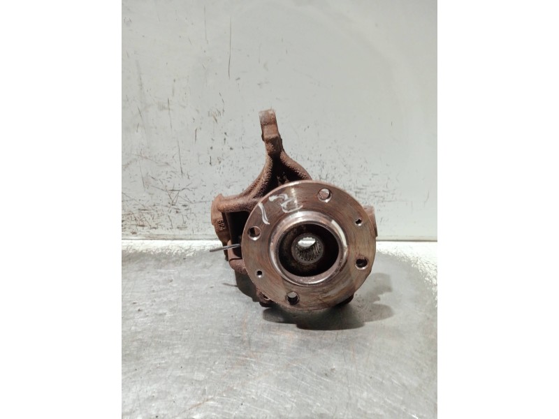 Recambio de mangueta delantera izquierda para citroen c3 referencia OEM IAM   