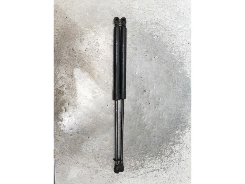 Recambio de amortiguadores maletero / porton para opel corsa f referencia OEM IAM 7000210803B0 9831976680 93476478