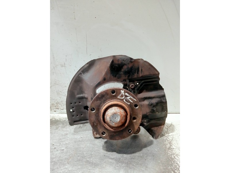 Recambio de mangueta delantera derecha para bmw serie 3 berlina (e46) referencia OEM IAM   