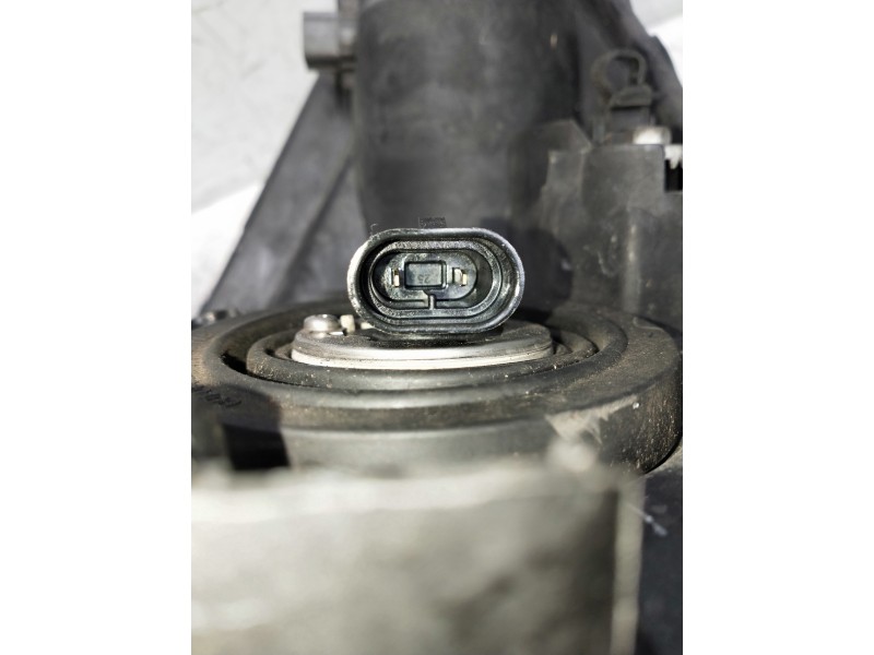 Recambio de faro derecho para toyota corolla verso (r1) referencia OEM IAM 7357230400  