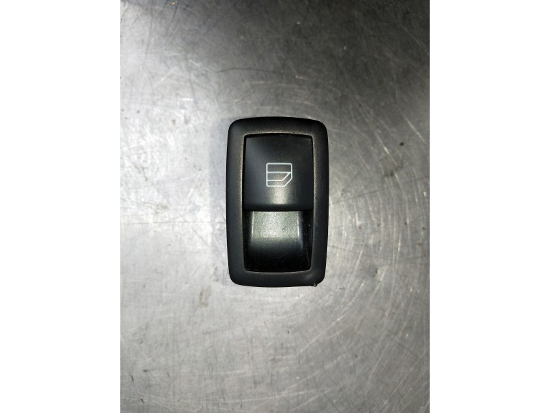Recambio de mando elevalunas trasero izquierdo para mercedes clase m (w164) 320 cdi 4m edition 10 referencia OEM IAM A2518200510