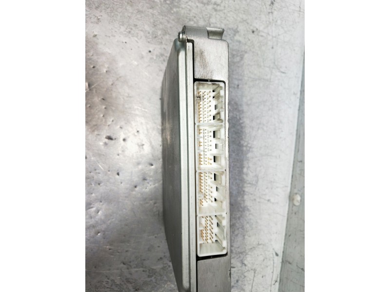 Recambio de centralita motor uce para toyota corolla verso (r1) referencia OEM IAM 896610F100 1758007625 