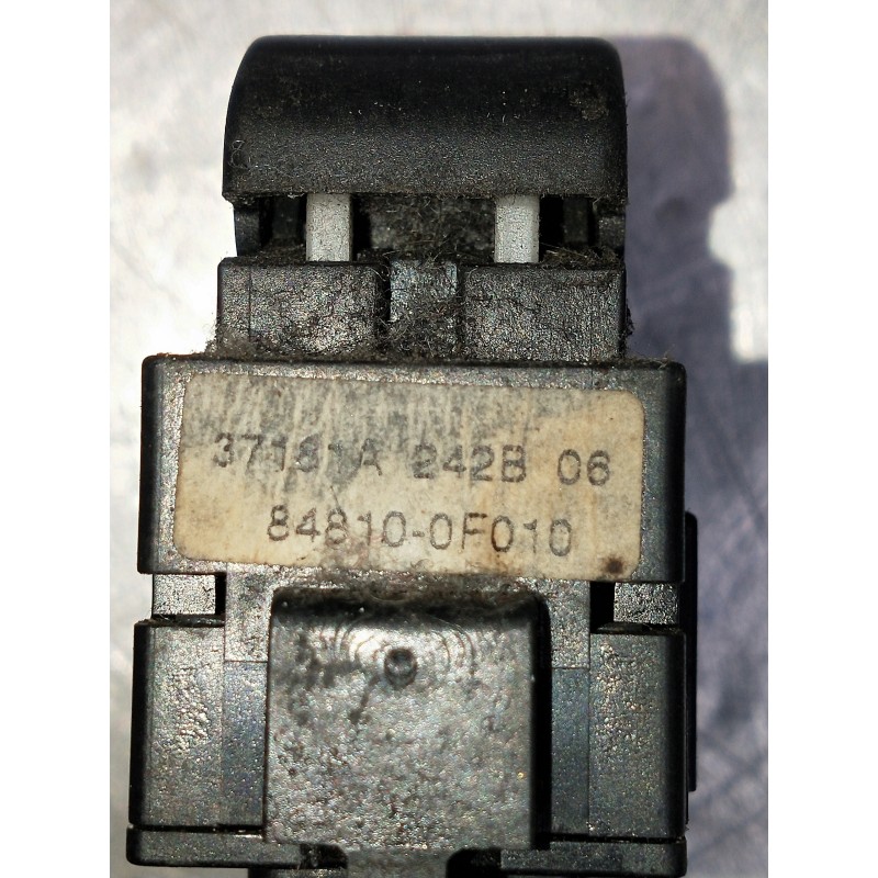 Recambio de mando elevalunas delantero derecho para toyota corolla verso (r1) referencia OEM IAM 37181A242B06 848100F010 