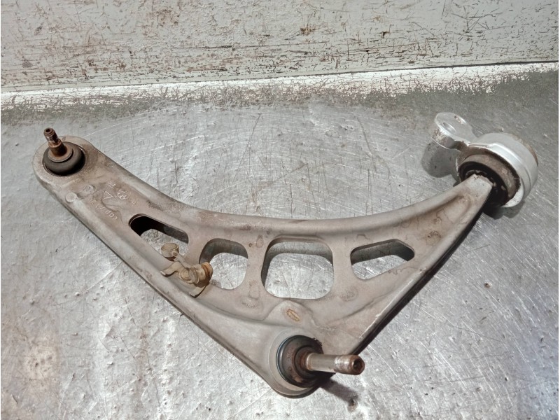 Recambio de brazo suspension inferior delantero derecho para bmw serie 3 berlina (e46) referencia OEM IAM   