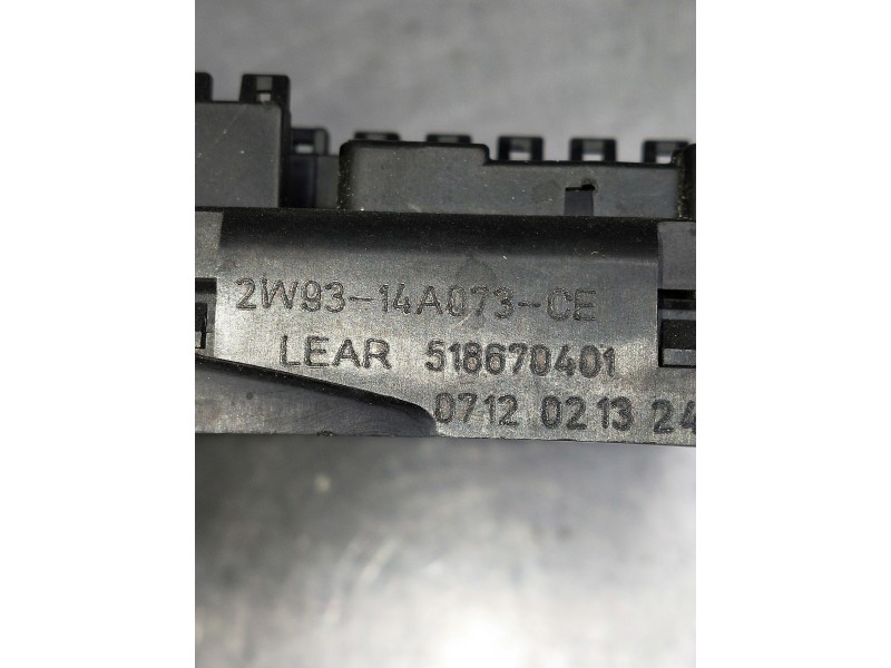 Recambio de caja reles / fusibles para jaguar xj referencia OEM IAM 2W9314A073CE 518670401 071202132428