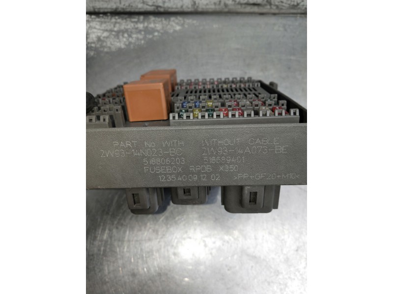 Recambio de caja reles / fusibles para jaguar xj referencia OEM IAM 2W9314N023BC 518806203 518689401