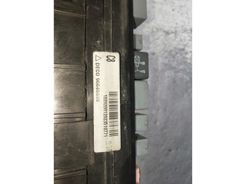 Recambio de caja reles / fusibles para chevrolet epica ltx referencia OEM IAM 96646698  