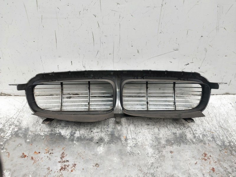 Recambio de rejilla delantera para jaguar xj referencia OEM IAM   