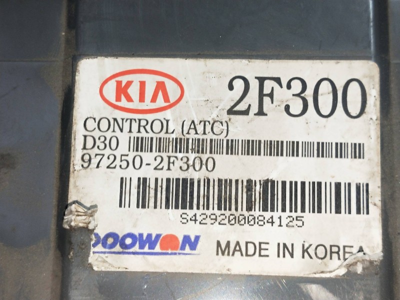 Recambio de mando calefaccion / aire acondicionado para kia cerato 2.0 turbodiesel cat referencia OEM IAM 972502F300  