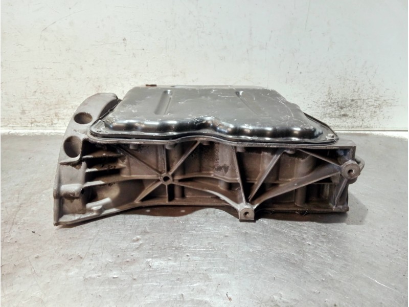 Recambio de carter para renault koleos referencia OEM IAM 8200672739  