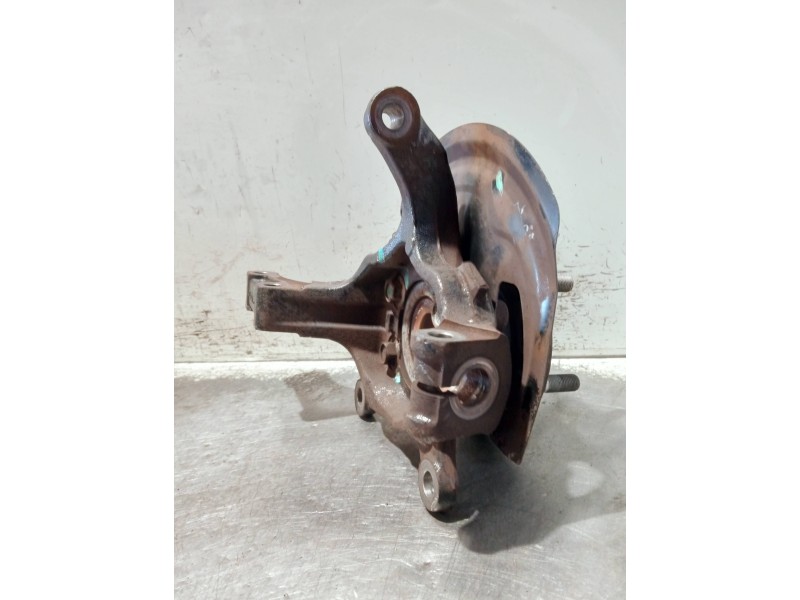 Recambio de mangueta delantera derecha para renault koleos referencia OEM IAM   