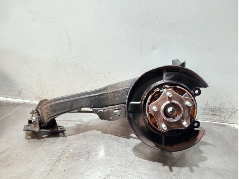 Recambio de mangueta trasera derecha para renault koleos referencia OEM IAM   