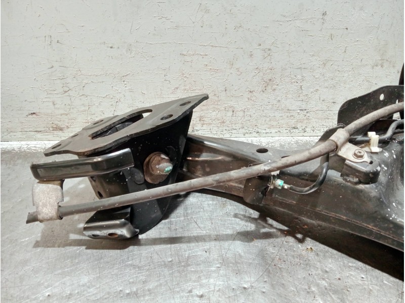 Recambio de mangueta trasera derecha para renault koleos referencia OEM IAM   