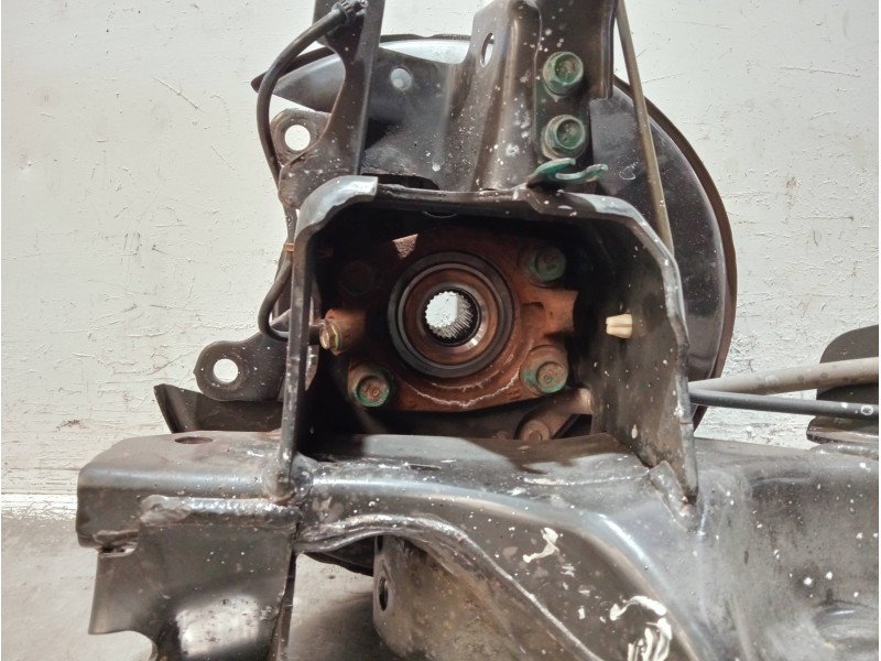 Recambio de mangueta trasera izquierda para renault koleos referencia OEM IAM   