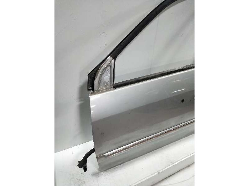 Recambio de puerta delantera izquierda para kia carens 2.0 turbodiesel cat referencia OEM IAM   