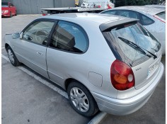 toyota corolla (e11) del año 2000 2