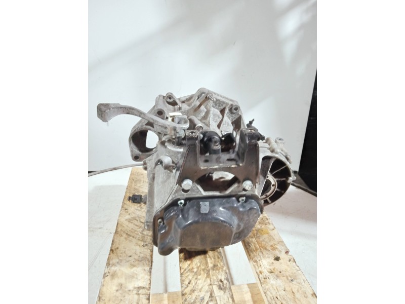 Recambio de caja cambios para volkswagen polo (9n3) referencia OEM IAM GRZ 30085482394 5V