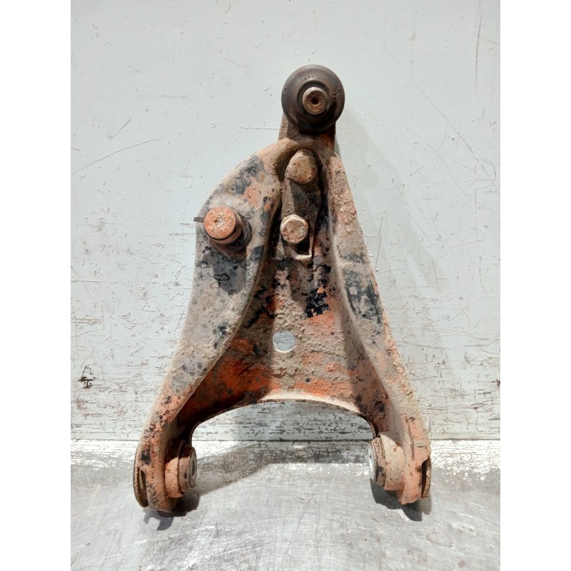 Recambio de brazo suspension inferior delantero izquierdo para nissan kubistar (x76) referencia OEM IAM   