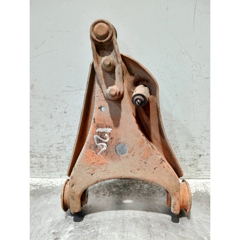 Recambio de brazo suspension inferior delantero izquierdo para nissan kubistar (x76) referencia OEM IAM   