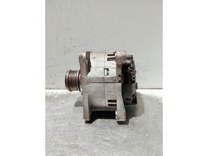 Recambio de alternador para nissan kubistar (x76) referencia OEM IAM 575537120000 2543378 