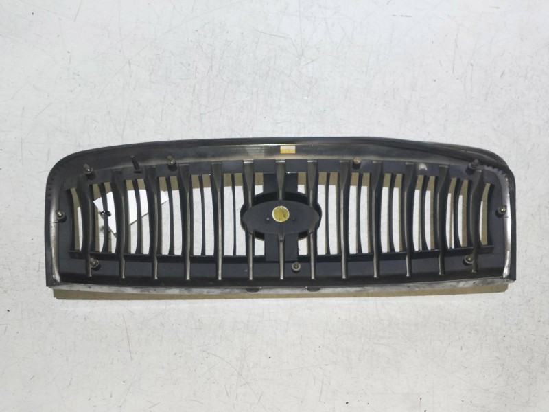 Recambio de rejilla delantera para hyundai sonata (y4) 2.0i 16v gls (2002) referencia OEM IAM 863503D010  