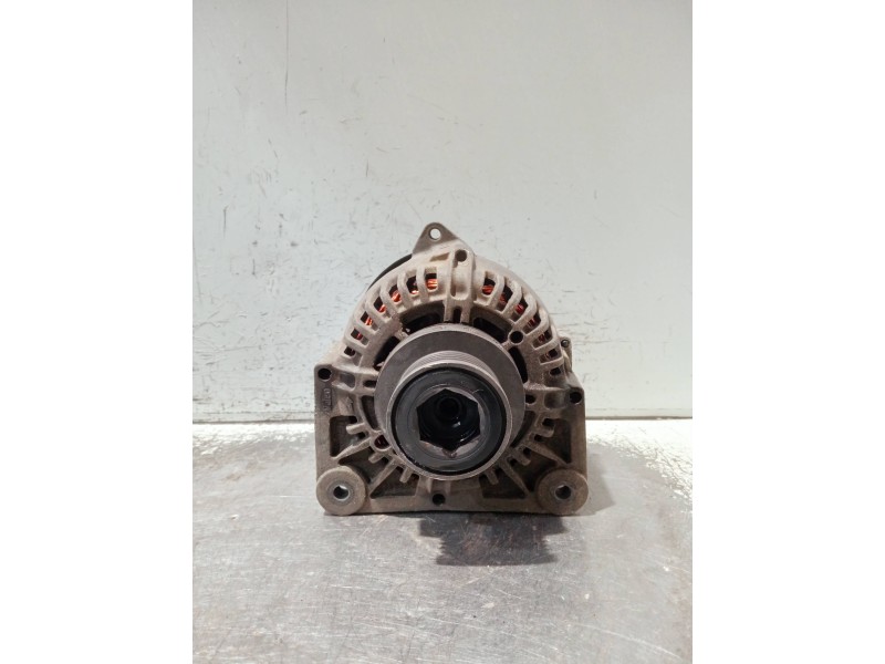 Recambio de alternador para renault megane ii berlina 3p 1.5 dci diesel referencia OEM IAM 8200100907 2542664D TG11C011