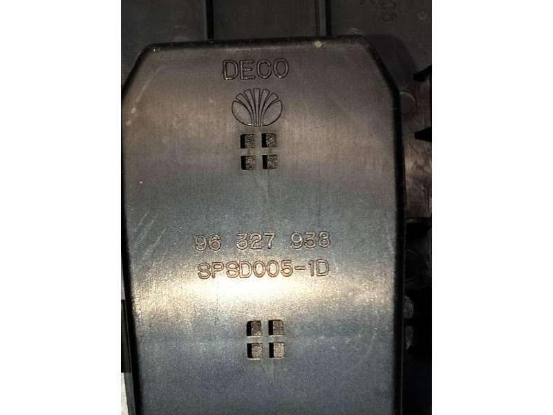 Recambio de mando elevalunas delantero derecho para chevrolet epica ltx referencia OEM IAM 96327938  