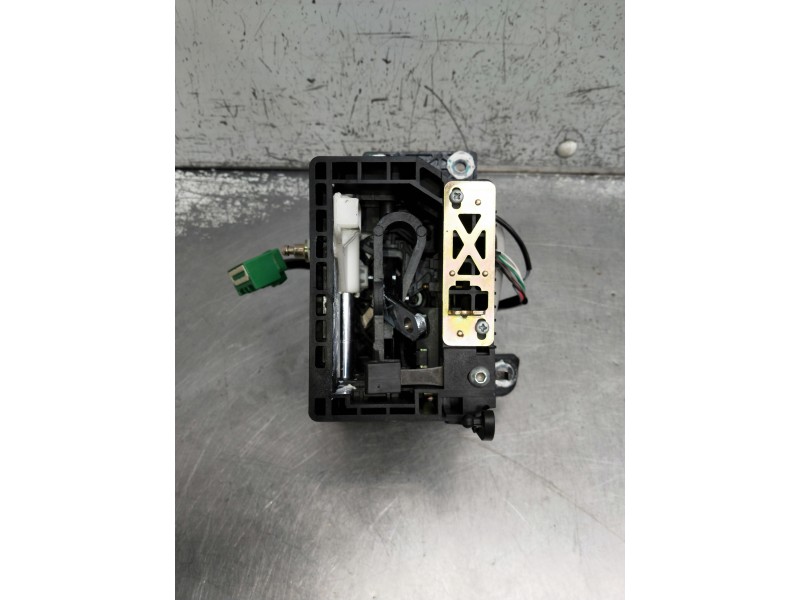 Recambio de palanca cambio para jaguar xj referencia OEM IAM 2W937K004AK  