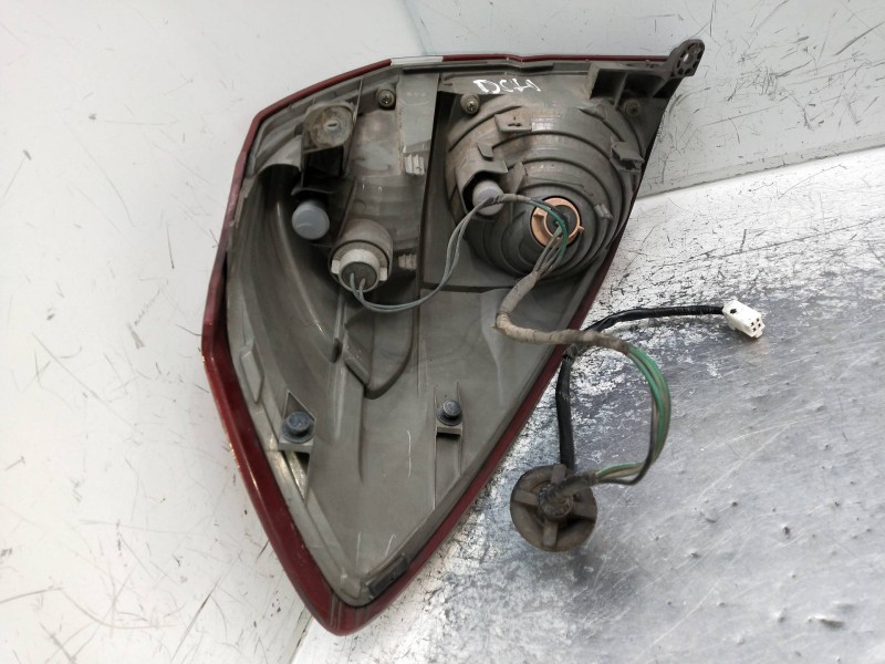 Recambio de piloto trasero derecho para subaru legacy familiar/outback b13 (bp) referencia OEM IAM 22020952 A045053 