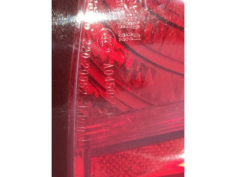 Recambio de piloto trasero izquierdo para subaru legacy familiar/outback b13 (bp) referencia OEM IAM 22020952 A045053 