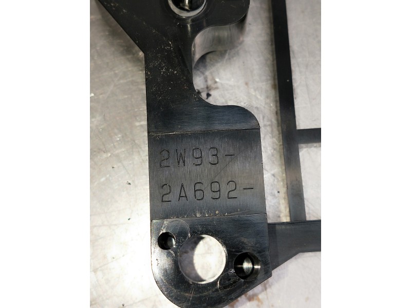 Recambio de freno de mano electrico para jaguar xj referencia OEM IAM 2W932A692A  PALANCA DE FRENO MANO